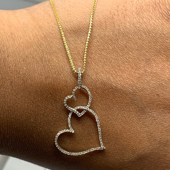 Genuine 10K Yellow Gold Diamond Heart Necklace - Picture 1 of 2